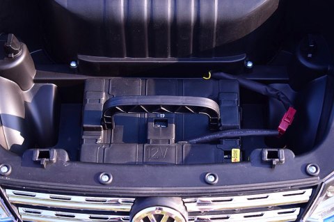 AUTO VW AMAROK 4X4,2X12V MIĘKKIE KOŁA, MIĘKKIE SIEDZENIE, WOLNY START, FUNKCJA BUJANIA/DMD298