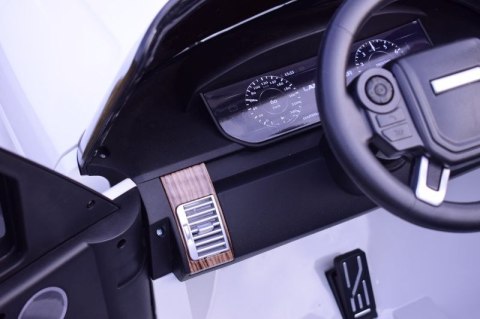 RANGE ROVER - MIĘKKIE KOŁA, MIĘKKIE SIEDZENIE, DŹWIĘK SPORTOWY SILNIKA, PEŁNA OPCJA/DK-RR999