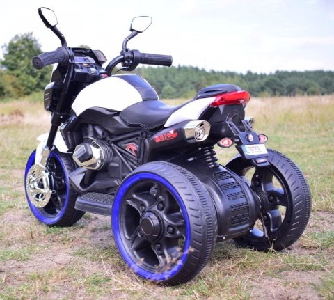 MOTOR MOTO 3 KOŁOWY, ŚWIECĄCE KOŁA, GAZ W MANETCE/BH818