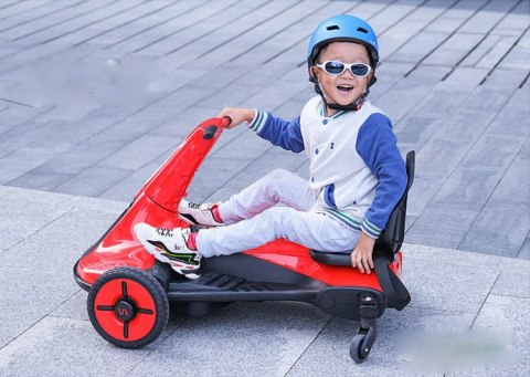 SZYBKI DRIFTUJĄCY GOKART, BLUETOOTH, ŚWIATŁA NOWOŚĆ/BDQ-8108 SZYBKI DRIFTUJĄCY GOKART, BLUETOOTH, ŚWIATŁA NOWOŚĆ/BDQ-8108