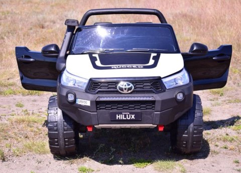 ORYGINALNA TOYOTA HILUX, 2X12V10AH W WALIZCE,MP4, LAKIER, FULL OPCJA 4X4 /DKHL850