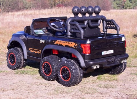 MEGA JEEP WORKS SIX 4X4, 2 X 12V MĘKKIE KOŁA, MIĘKKIE SIEDZENIE/JC003