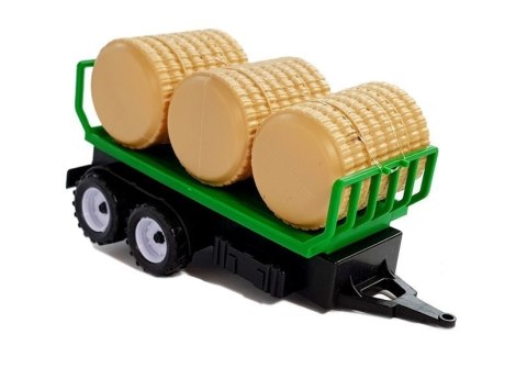 Traktor z Przyczepa z Belami Siana Cysterna Traktor z Przyczepa z Belami Siana Cysterna