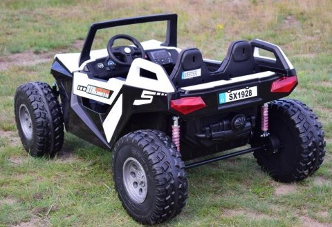MEGA BUGGY CLASH DLA 2 DZIECI, 4 SILNIKI, 24V, MIĘKKIE PRZESUWANE SIEDZENIE, MIĘKKIE KOŁA, WALIZKA NA AKUMULATOR,/SX-1928