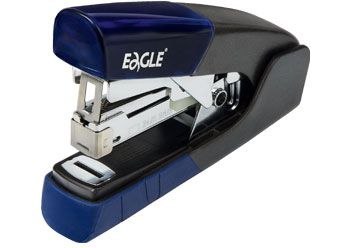 Zszywacz EAGLE S5160B niebieski 24/6 - 30 kartek SAVE FORCE Zszywacz EAGLE S5160B niebieski 24/6 - 30 kartek SAVE FORCE