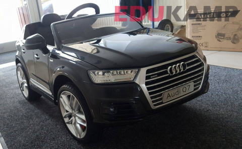 AUTO NA AKUMULATOR AUDI Q7 2.4G NA LICENCJI 2x45W + MIĘKKIE KOŁA EVA + INTELIGENTNY PILOT 2.4 Ghz + SKÓRA FOTEL Toyz Audi Q7 AUTO NA AKUMULATOR AUDI Q7 2.4G NA LICENCJI 2x45W + MIĘKKIE KOŁA EVA + INTELIGENTNY PILOT 2.4 Ghz + SKÓRA FOTEL Toyz Audi Q7