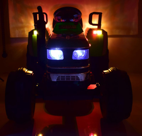 TRAKTOR NA AKUMULATOR Z PILOTEM/HL2788