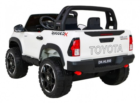 Pojazd Toyota Hilux Biała Pojazd Toyota Hilux Biała