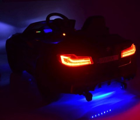 ORYGINALNE BMW M5 24V Z FUNKCJĄ DRIFTU - MIĘKKIE KOŁA, MIĘKKIE SIEDZENIE /SX2118