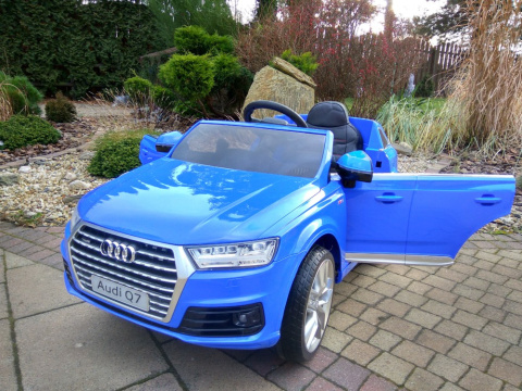 Pojazd Audi Q7 2 4G New Model Lakierowany Czerwony