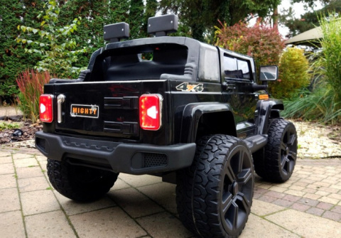 Auto na akumulator Mighty Jeep dla dzieci Czerwony + 2-osobowy + Napęd 4x4 + 2 bagażniki Auto na akumulator Mighty Jeep dla dzieci Czerwony + 2-osobowy + Napęd 4x4 + 2 bagażniki