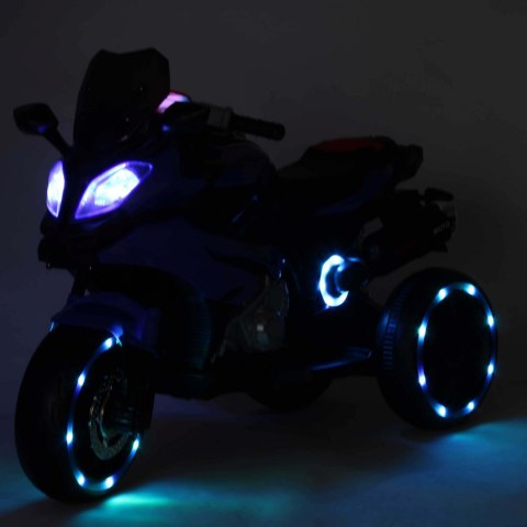 Motor na akumulator dla dzieci 2 x 45 SWIECACE KOŁA SKÓRA Motor na akumulator dla dzieci 2 x 45 SWIECACE KOŁA SKÓRA