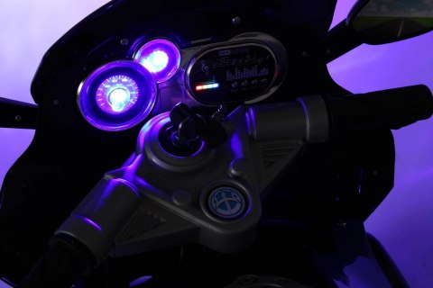 Motor na akumulator dla dzieci 2 x 45 pompowane koła skóra Motor na akumulator dla dzieci 2 x 45 pompowane koła skóra