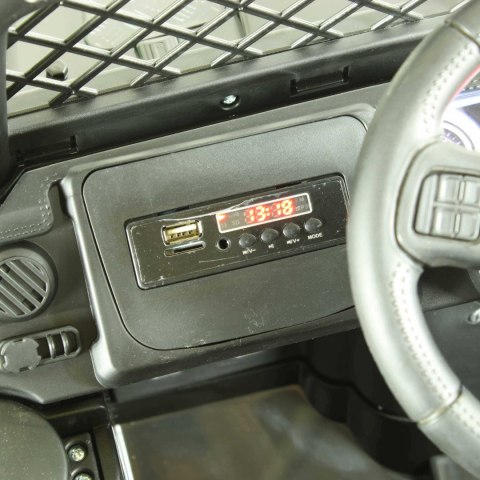 Auto na akumulator dla dzieci 4x4 skóra pilot EVA