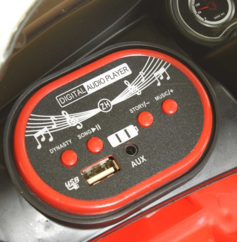 Auto na akumulator 2 silniki pilot muzyka Auto na akumulator 2 silniki pilot muzyka