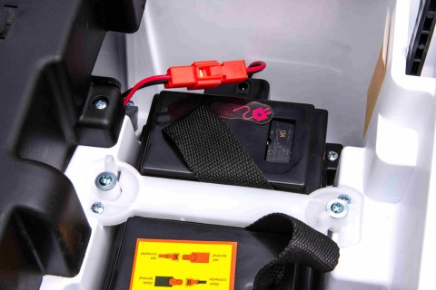 Auto na akumulator Pojazd OFF ROAD Speed Biały 4x4