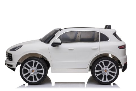 Pojazd Porsche Cayenne S Lakierowany Biały Pojazd Porsche Cayenne S Lakierowany Biały