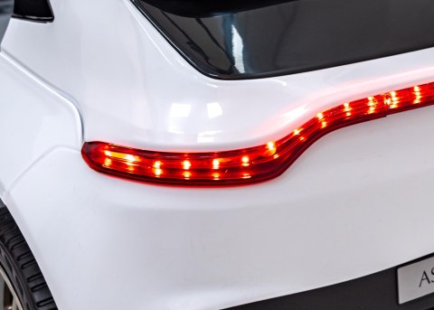 Aston Martin DBX na akumulator dla dzieci Biały + Pilot + EVA + Pasy + Wolny Start + Audio LED Aston Martin DBX na akumulator dla dzieci Biały + Pilot + EVA + Pasy + Wolny Start + Audio LED