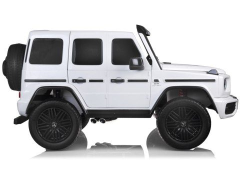 Auto na akumulator Mercedes G klasa 63 AMG 4x4 Panel Radio 2osoby 24V