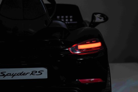Pojazd Porsche Spyder RS 718 Czarny MP4 Pojazd Porsche Spyder RS 718 Czarny MP4