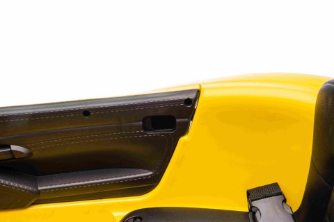 Porsche 718 na akumulator dla dzieci - licencjonowany model, pełne wyposażenie