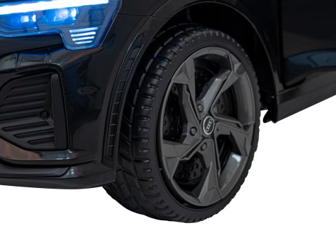 Pojazd na akumulator Audi SQ8 Czarny Audi SQ8 na Akumulator Pojazd na akumulator Audi SQ8 Czarny Audi SQ8 na Akumulator