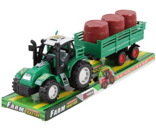TRAKTOR Z PRZYCZEPĄ I BECZKAMI