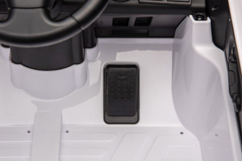Auto na akumulator Pojazd RUF CTR3 2x35W Biały Auto na akumulator Pojazd RUF CTR3 2x35W Biały