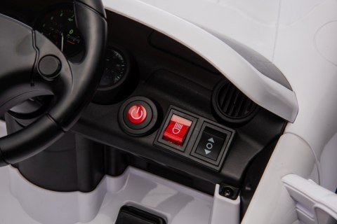Auto na akumulator Pojazd RUF CTR3 2x35W Biały Auto na akumulator Pojazd RUF CTR3 2x35W Biały