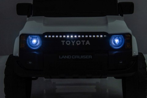 Toyota Land Cruiser PRADO – Auto na Akumulator dla Dzieci Światła LED & MP3 Toyota Land Cruiser PRADO – Auto na Akumulator dla Dzieci Światła LED & MP3