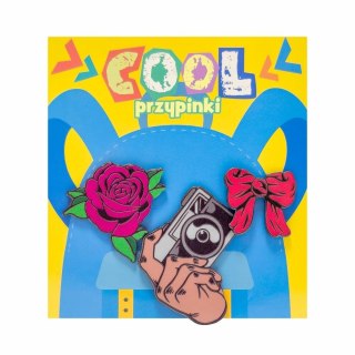 Przypinka cool. Róża