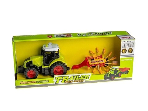 Traktor z maszyną rolniczą z napędem na koło