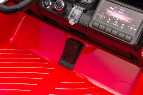 Mercedes Benz GT63 AMG 24V Pojazd Elektryczny 4x200W czerwony