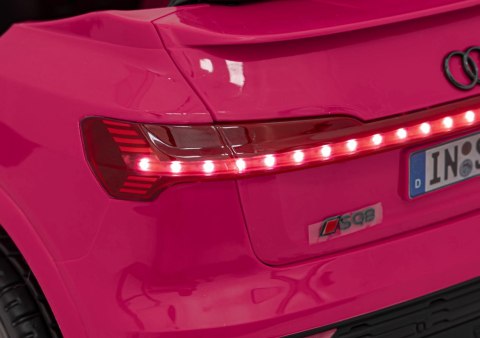 Pojazd na akumulator Audi SQ8 Różowy
