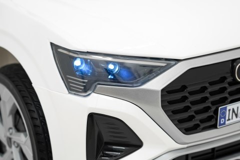 Auto Audi SQ8 białe na akumulator dla dzieci PA.HZB-SQ8