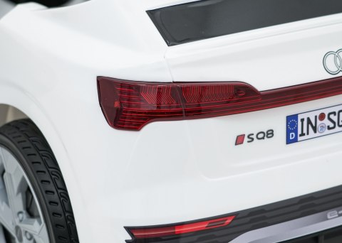 Auto Audi SQ8 białe na akumulator dla dzieci PA.HZB-SQ8