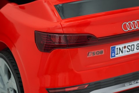 Pojazd Audi SQ8 Czerwony