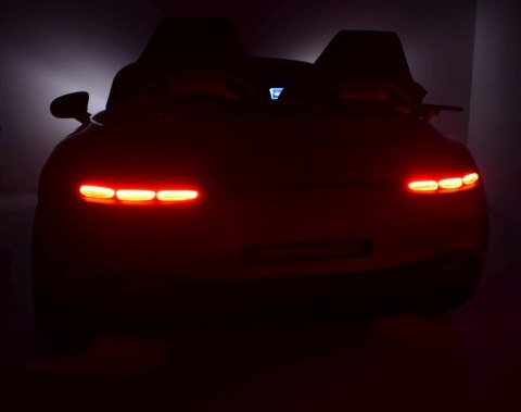 MERCEDES NA AKUMULATOR GT63, LAKIER, MP4. CICHE SILNIKI/DK-GT63