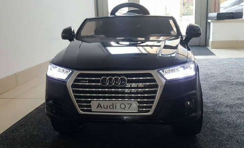 AUTO NA AKUMULATOR AUDI Q7 NA LICENCJI 2x45W + MIĘKKIE KOŁA EVA + INTELIGENTNY PILOT 2.4 Ghz + PRAWO JAZDY Toyz Audi Q7 AUTO NA AKUMULATOR AUDI Q7 NA LICENCJI 2x45W + MIĘKKIE KOŁA EVA + INTELIGENTNY PILOT 2.4 Ghz + PRAWO JAZDY Toyz Audi Q7