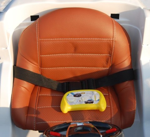 NAJNOWSZY SUV EXCLUSIVE OTWIERANE DRZWI, MIĘKKIE SIEDZENIE 12V/DK-F002 NAJNOWSZY SUV EXCLUSIVE OTWIERANE DRZWI, MIĘKKIE SIEDZENIE 12V/DK-F002
