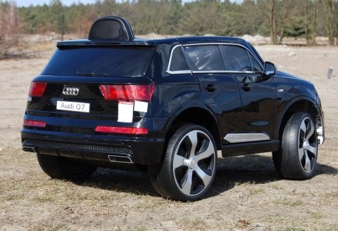ORYGINALNE AUDI Q7 W NAJLEPSZEJ WERSJI, LAKIER/ 2188