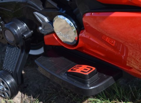 WIELKI MOTOR ŚCIGACZ PERFECT WOLNY START, ŚWIECĄCE, MIĘKKIE KOŁA/1628G