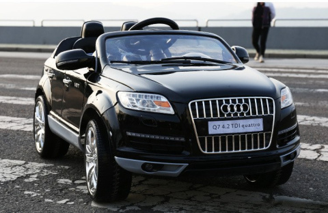 AUDI Q7 DWA SILNIKI, PILOT, LICENCJA