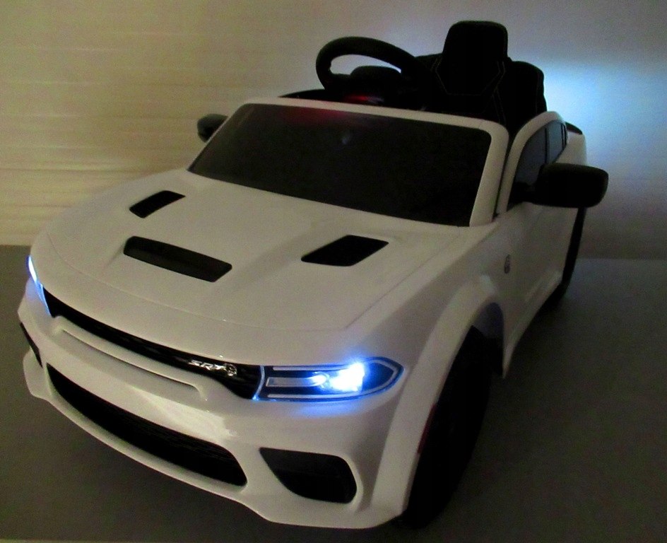 DODGE SRT Auto na akumulator EVA SKÓRA Pilot Wiek dziecka 12 m +