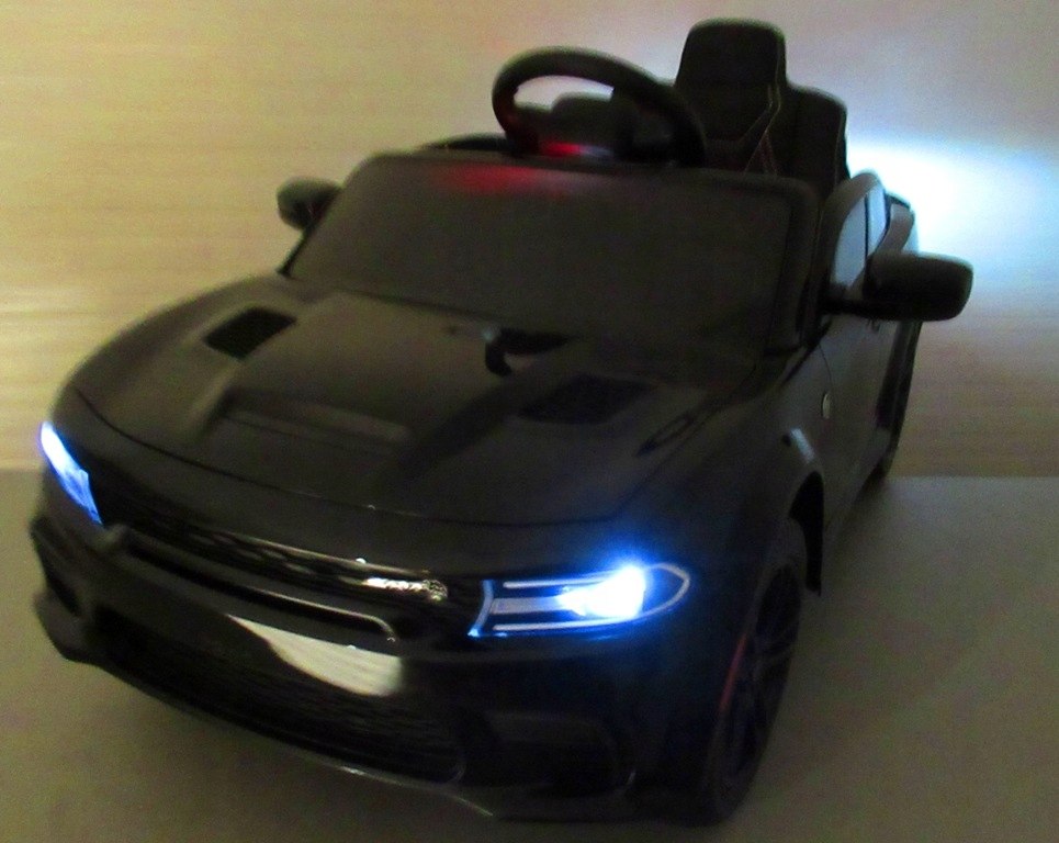 DODGE SRT Auto na akumulator EVA SKÓRA Pilot Szerokość pojazdu 68 cm