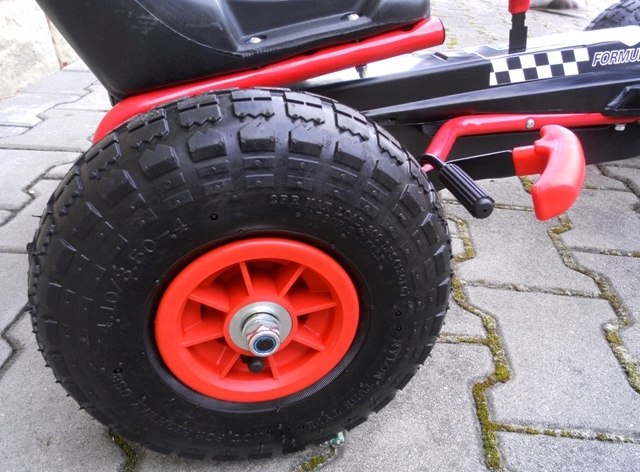 GOKART G1r NA PEDAŁA POMPOWANE KOŁA HAMULEC RĘCZNY Długość pojazdu 105 cm